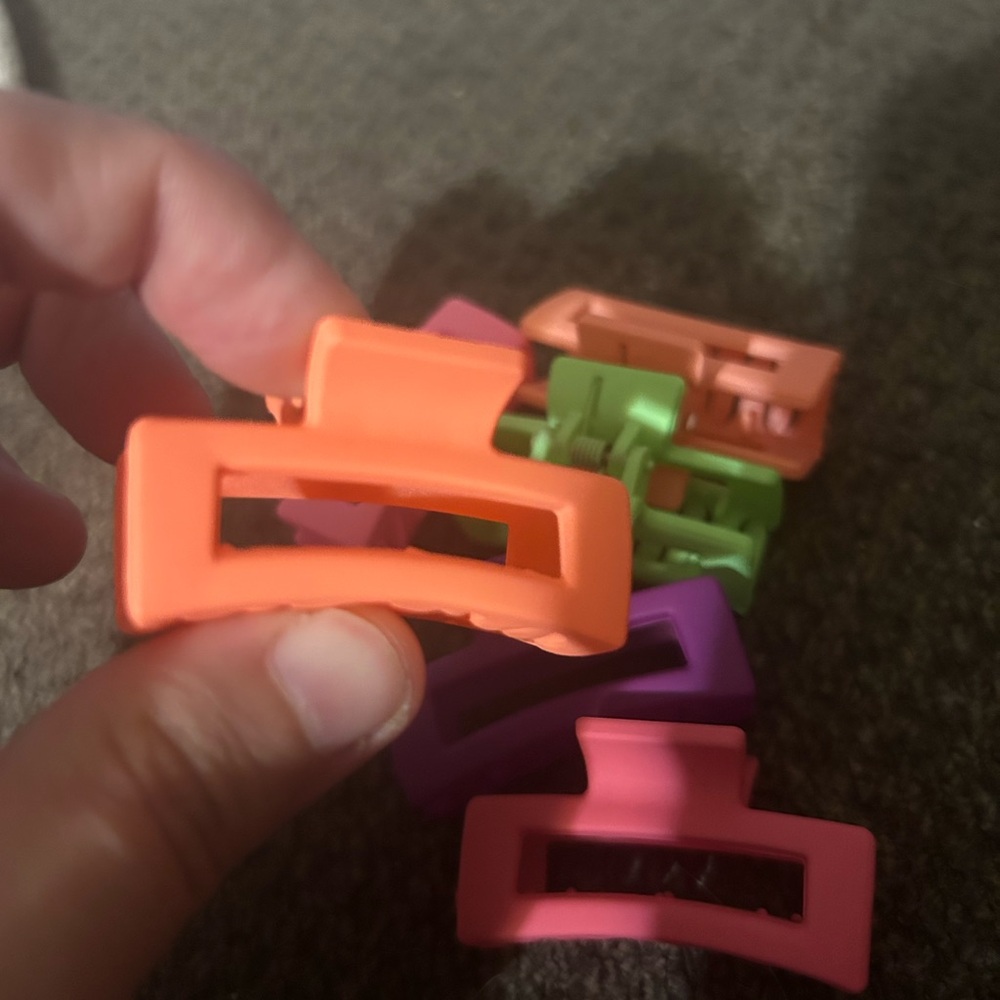 Colorful Kids Hair Clips Set - Picture 5 of 7